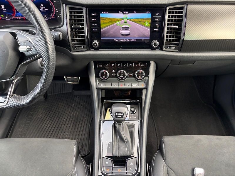 Škoda Kodiaq (2023) SPORT. EXCL. 4x4 147kW TAŽ. - fotka 10 z 11