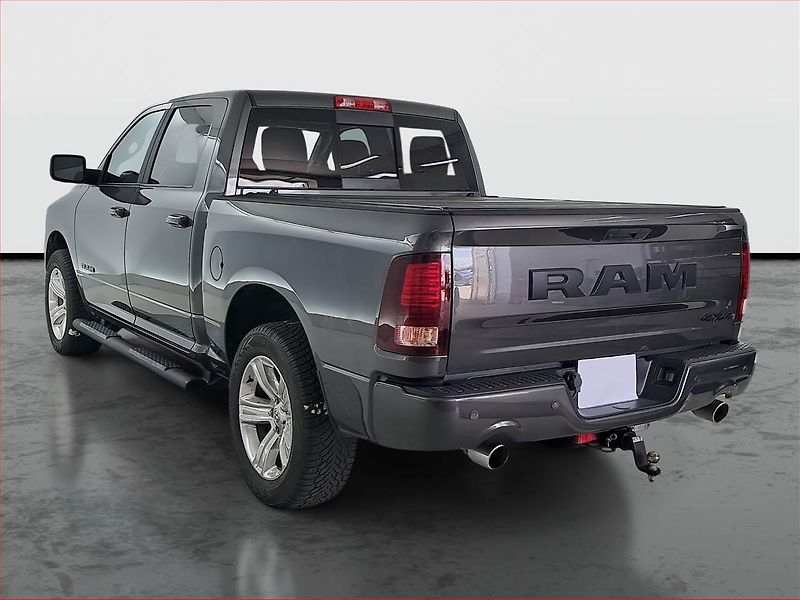 RAM 1500 (2020) 5.7 V8 Hemi - fotka 4 z 18
