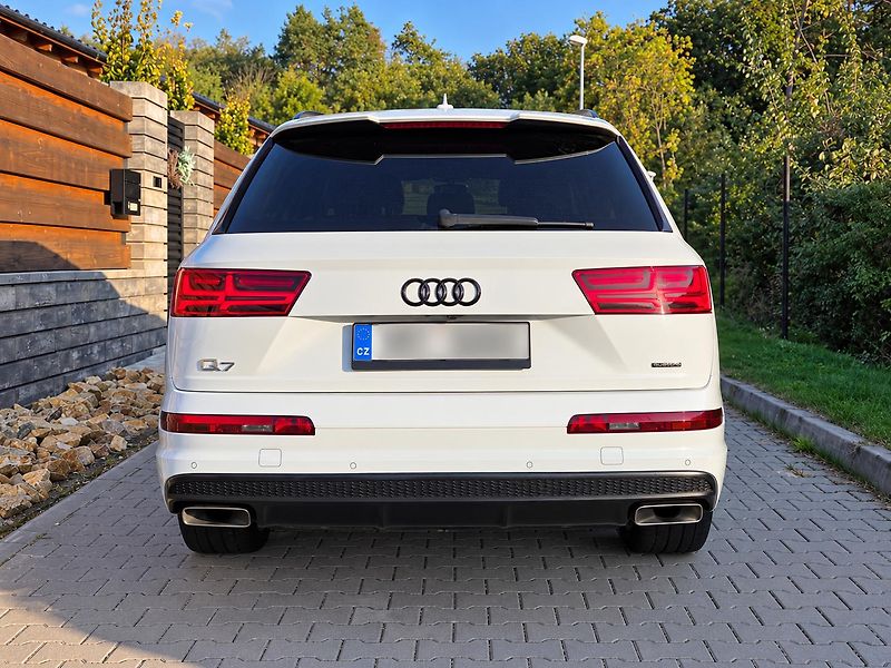 Audi Q7 (2017) ČR, 1.majitel, MAX výbava, DPH - fotka 6 z 12