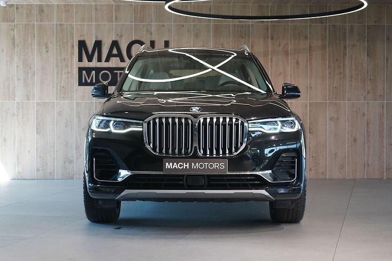 BMW X7 40d xDrive, Laser, Tažné, HUD - fotka 3 z 50