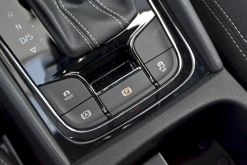 Škoda Karoq (2026) Sportline 1,5 TSI 110 kW 7° au - fotka 19 z 39