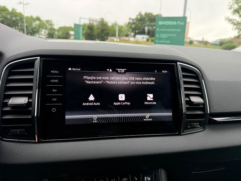Škoda Karoq Style 2.0 TDI 110kw DSG 4x4 - fotka 16 z 26