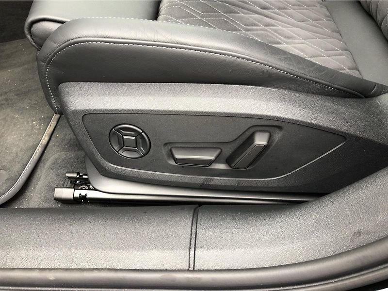 Audi A6 Avant TDI quattro 150kW - fotka 29 z 30
