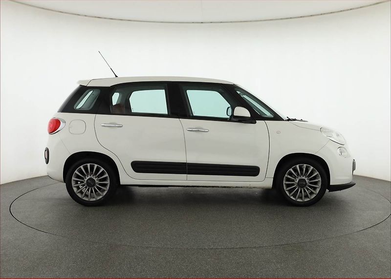 Fiat 500L (2012) 1.4 16V, Tempomat - fotka 6 z 17