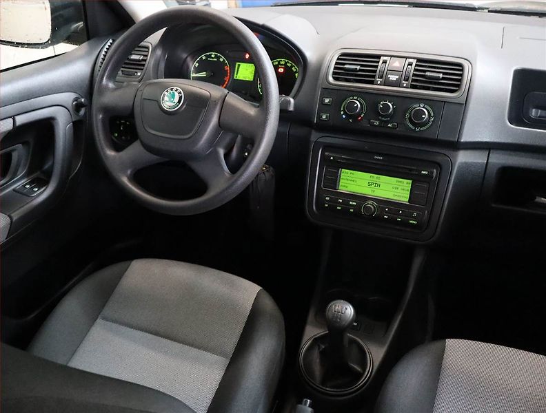 Škoda Fabia (2010) 1.2 12V, Serv.kniha, po STK - fotka 7 z 15