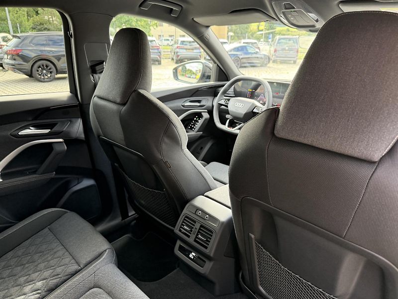 Audi Q5 (2026) SB TDI 150kW 4X4 S-LINE R20 3D - fotka 34 z 62