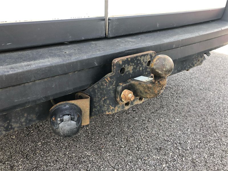 Volkswagen Crafter 2.0 TDI L2H2 - fotka 29 z 30