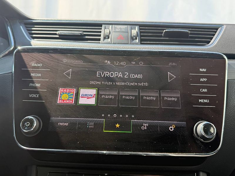 Škoda Superb (2021) 2.0 TDI 110 kW Style DSG - fotka 12 z 23