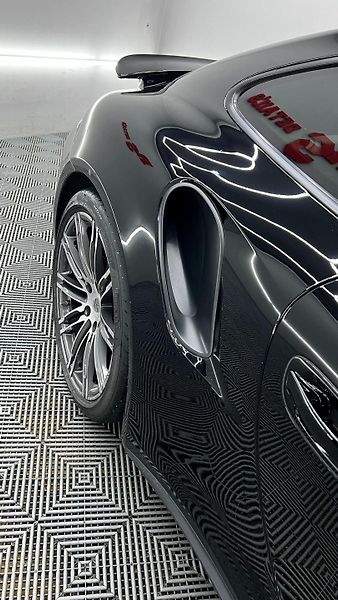 Porsche 911 3.8 TURBO 383 kW - fotka 19 z 24