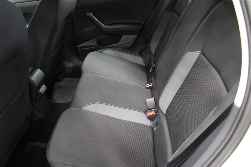 Volkswagen Taigo 1,0 TSi 81 kW Life 1.maj. CZ - fotka 14 z 35