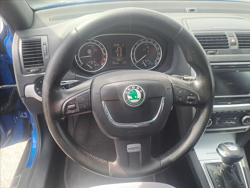 Škoda Octavia 2,0 TDI RS DSG - fotka 10 z 14