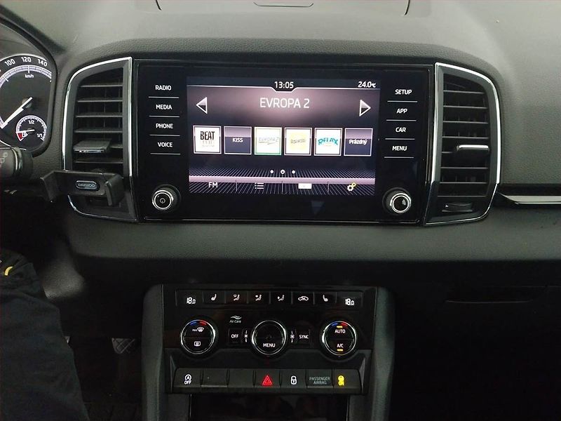 Škoda Karoq (2018) Ambition Plus 1.5 TSI - fotka 12 z 19