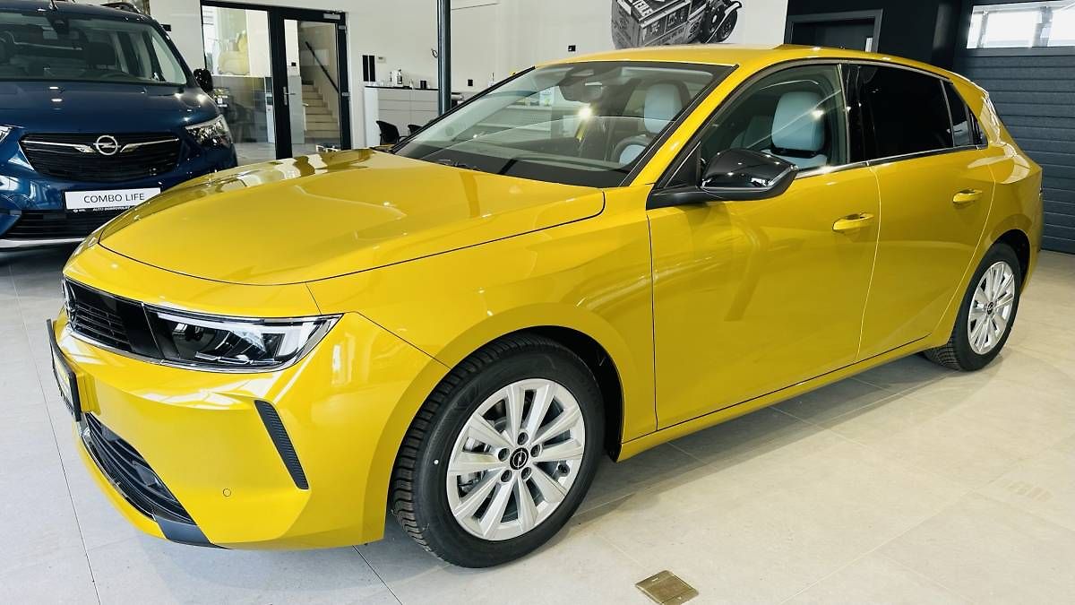 Opel Astra Elegance HB 1.2 TURBO 96kW/130