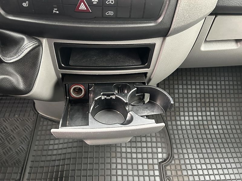 Volkswagen Crafter 2.0 TDI - fotka 15 z 21