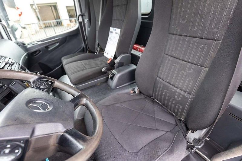 Mercedes-Benz Atego 1624 4x2 hákový natahovák  - fotka 19 z 21