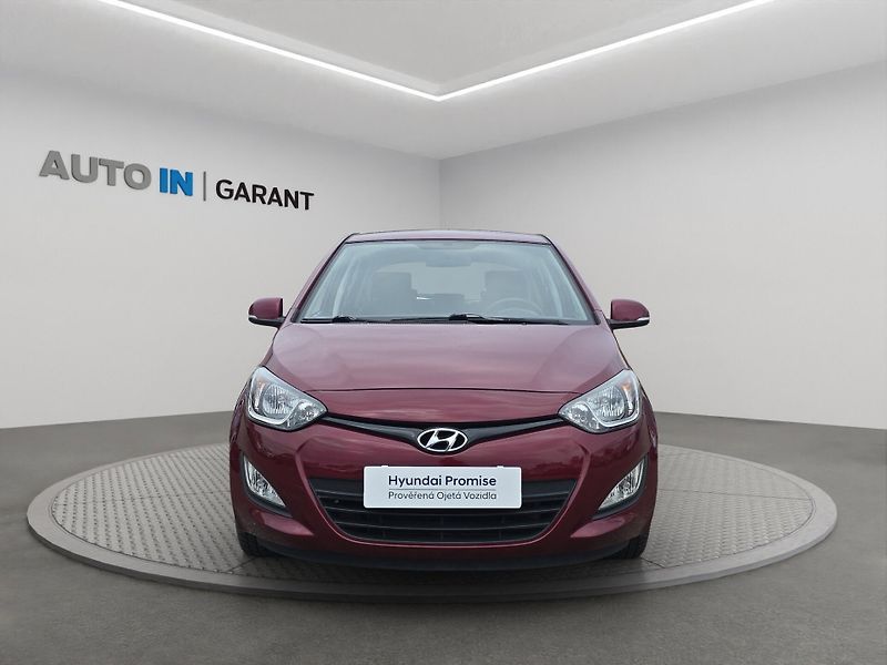 Hyundai i20 (2014) 1.2i 62kW, Klima - fotka 2 z 16