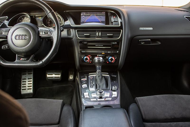 Audi RS 5 - fotka 16 z 33