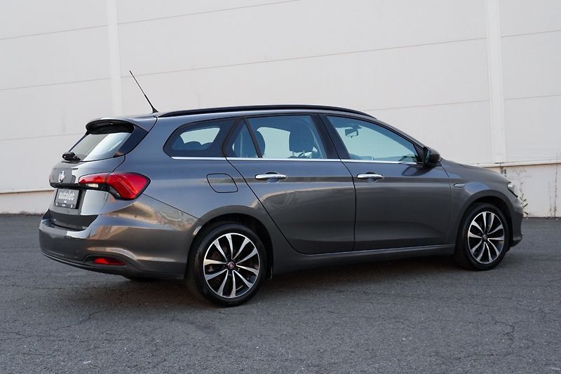 Fiat Tipo 1.4 LOUNGE - fotka 6 z 22