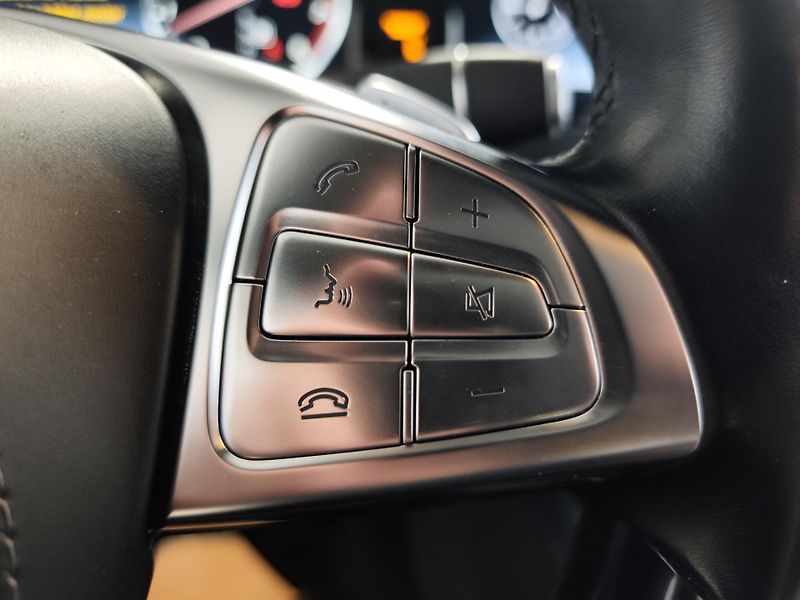 Mercedes-Benz Třídy S (2016) S 500 335kW 4MATIC ČR - fotka 13 z 25