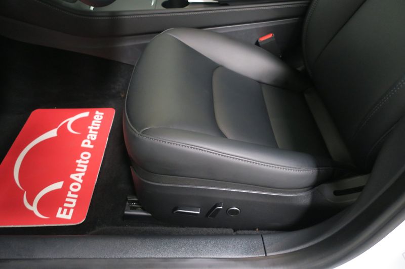 Tesla Model 3 (2023) Long Range Dual Motor SOH 97% - fotka 15 z 48