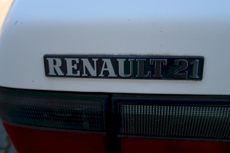 Renault R21 (1988) 21 TL L 481 55kW - fotka 7 z 20