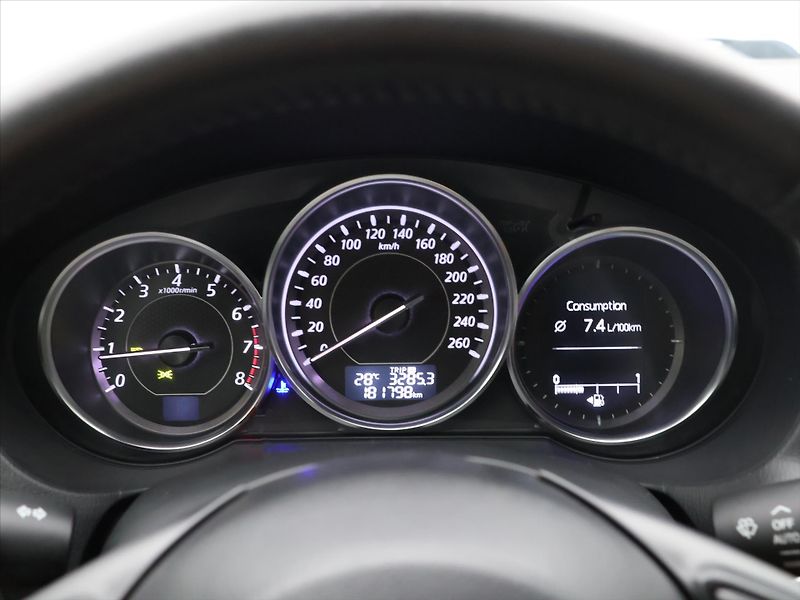 Mazda 6 2,0 I 121KW SKYACTIV-G Klima - fotka 17 z 31