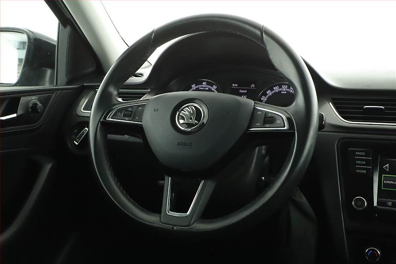 Škoda Rapid (2019) Style Plus 1.0 TSI, Serv.kniha - fotka 8 z 17
