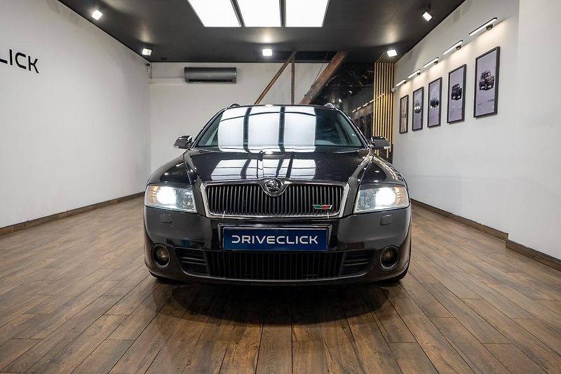Škoda Octavia 2.0 TDI RS 125 kW - fotka 2 z 32