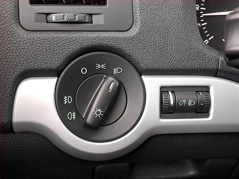 Škoda Octavia (2011) 1.6 TDI 4x4, 4X4, Tempomat - fotka 16 z 17