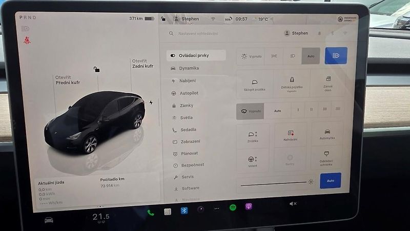 Tesla Model Y (2023) Long Range AWD DE SoH 92,9% - fotka 20 z 36