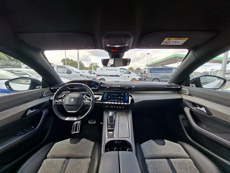 Peugeot 508 SW GT PACK HY 225k e-EAT8 - fotka 2 z 31