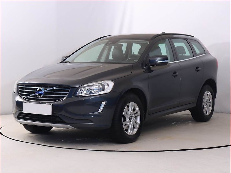Volvo XC60 (2017) D3, Automat, Serv.kniha, Kůže - fotka 2 z 21