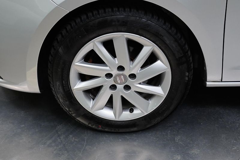 Seat Ibiza - fotka 10 z 25