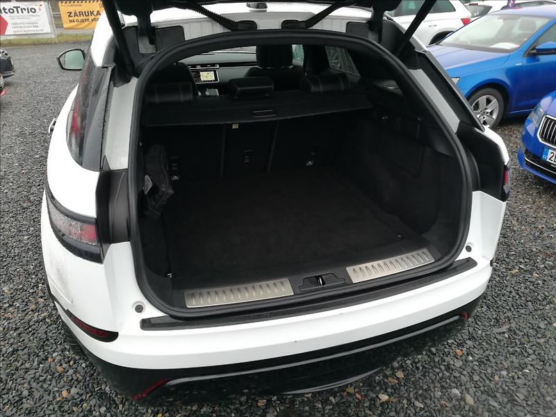 Land Rover Range Rover Velar 3,0 D300 SE - fotka 18 z 22