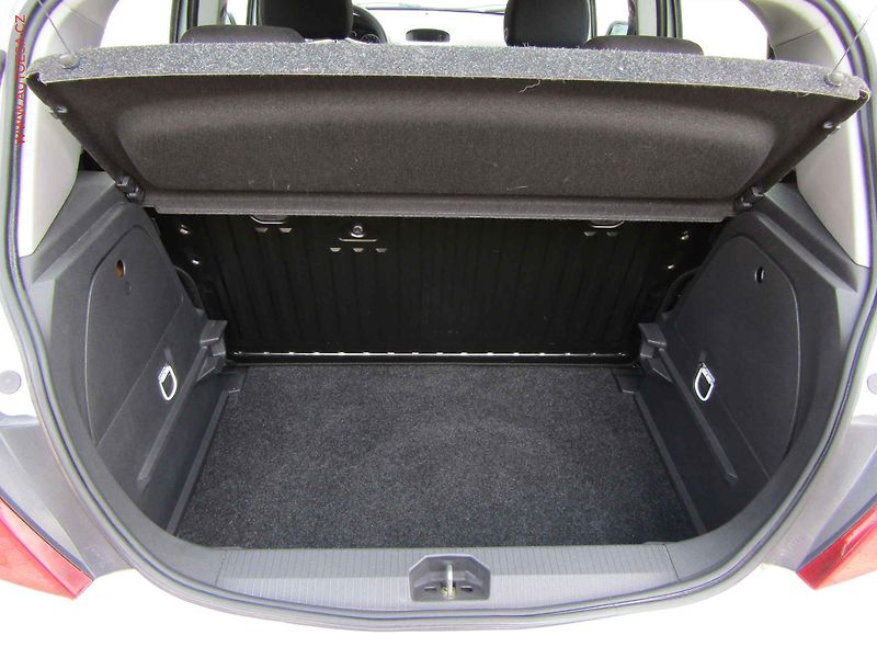 Opel Corsa (2014) 1.0i, AC, STK7/28 - fotka 7 z 19