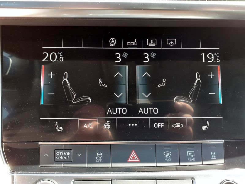 Audi A6 (2020) 3.0 TDi MILD - Hybrid 4x4 - fotka 20 z 41