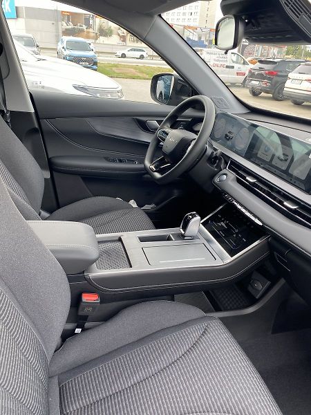 Chery Tiggo 4 HEV HEV Comfort FWD - fotka 19 z 27