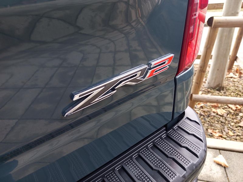 Chevrolet Silverado (2025) ZR2, Cypress, rezervováno - fotka 6 z 22