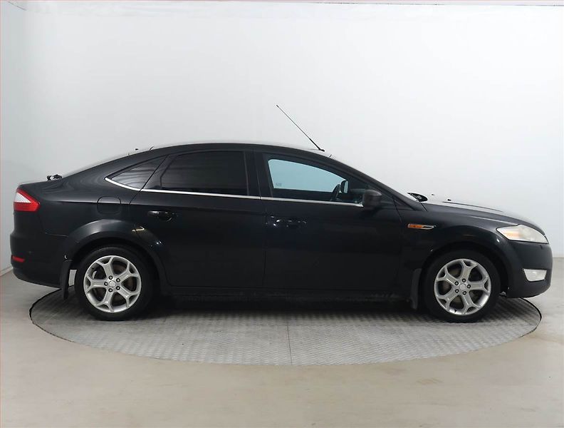Ford Mondeo (2011) Titanium 2.0 TDCi, po STK - fotka 6 z 15