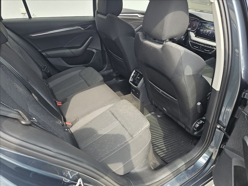 Škoda Octavia IV 1,5TSi Style LED ČR DPH - fotka 30 z 39