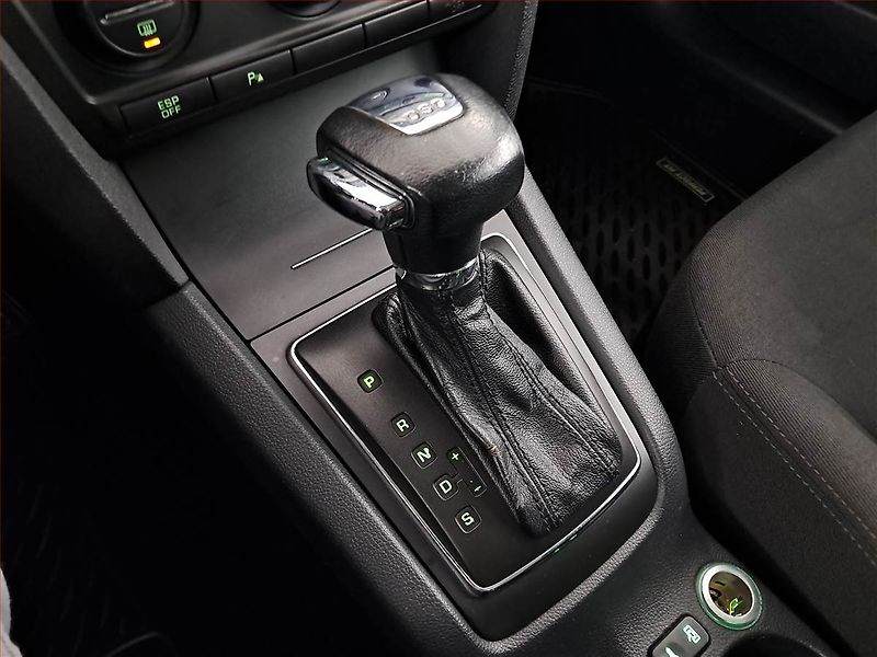 Škoda Octavia (2006) 2.0 TDI, Automat, po STK - fotka 13 z 16