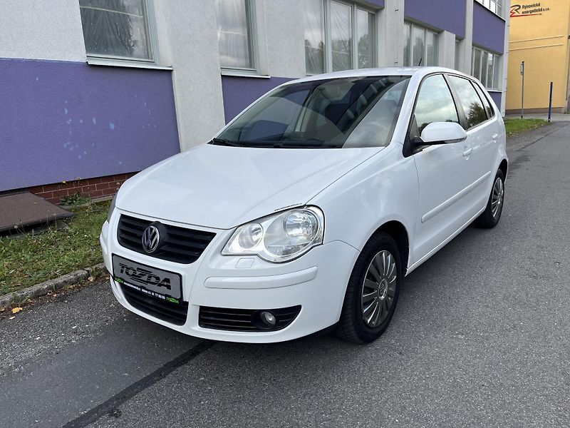Volkswagen Polo 1,2 12V Trend / servis.kn. - fotka 1 z 33