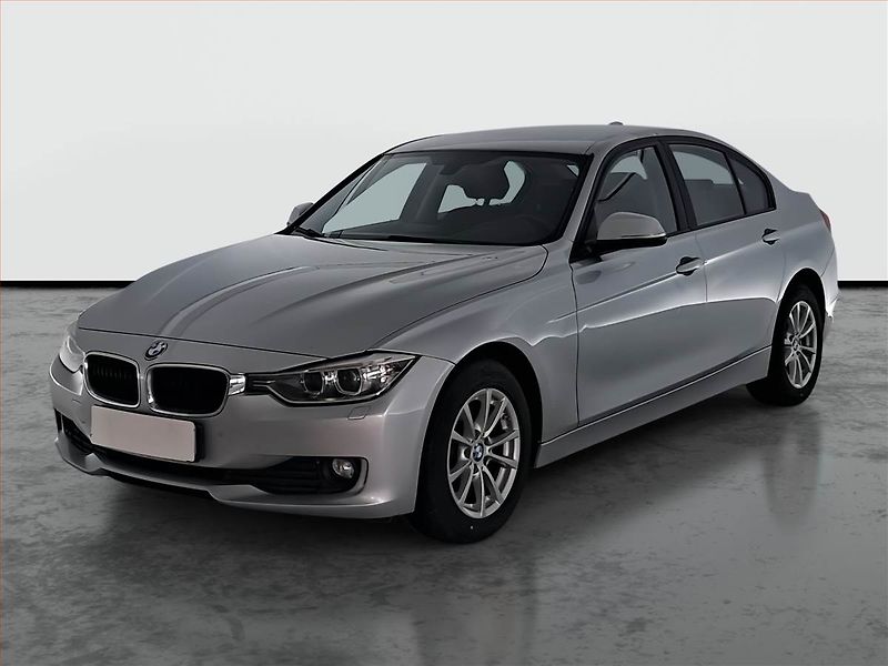 BMW Řada 3 (2015) 318 d, Navi, Park. senzory - fotka 2 z 21