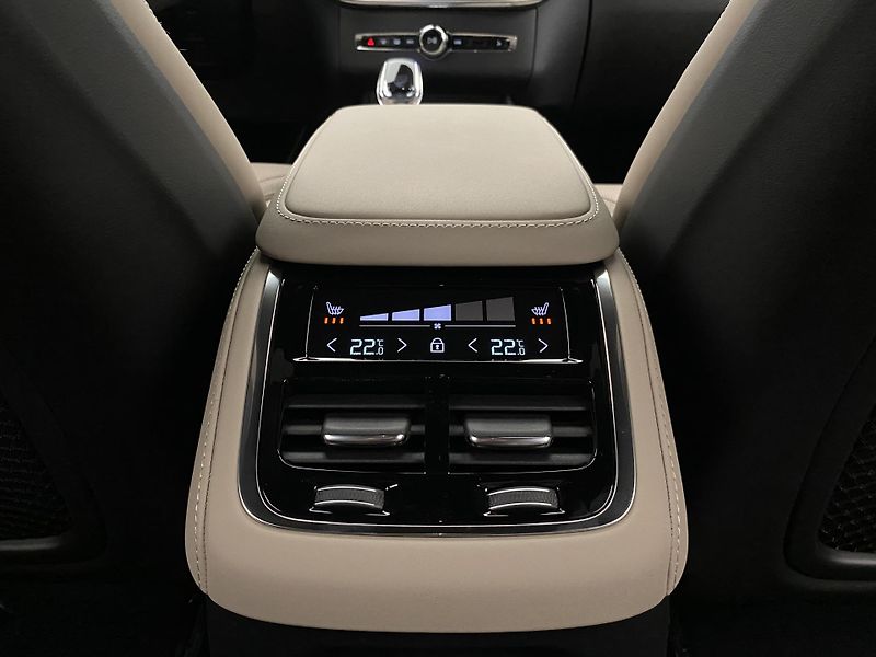 Volvo XC90 (2026) T8 AWD Plug-in BRIGHT PLUS 7m - fotka 68 z 69