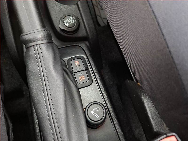 Fiat Dobló (2014) 1.4 T Natural Power, 5Míst - fotka 15 z 16