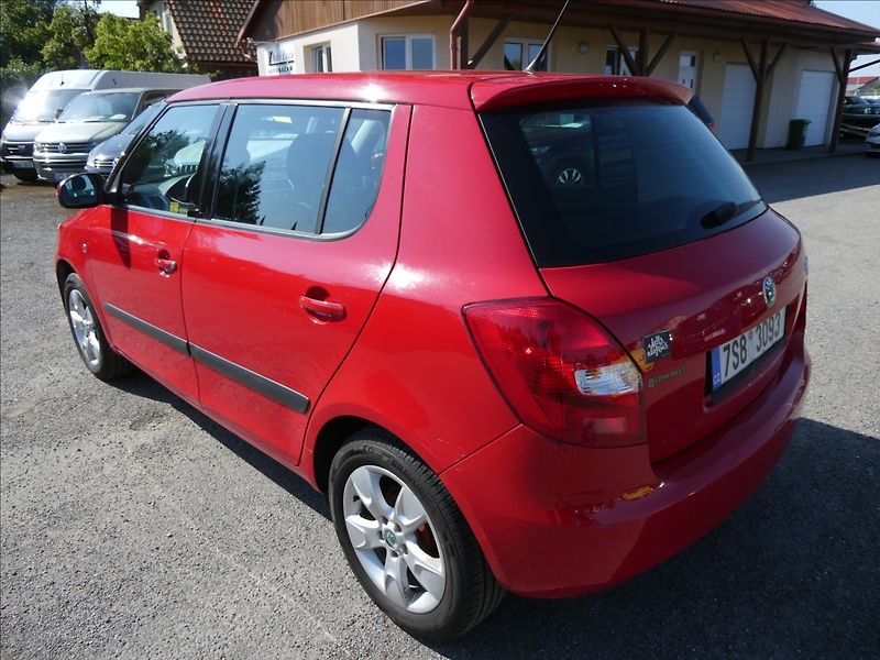 Škoda Fabia 1,2 HTP 2x kola, koupeno v ČR - fotka 5 z 40