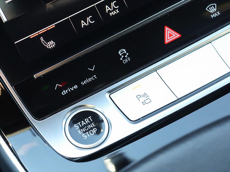 Audi Q7 3,0 TDI quattro tiptronic S li - fotka 30 z 42