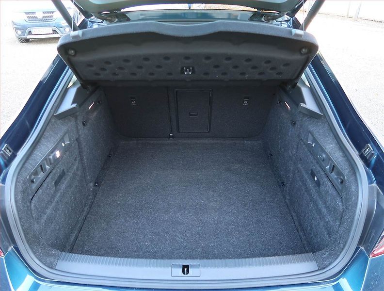 Škoda Superb (2019) Style 1.5 TSI, Automat - fotka 14 z 23