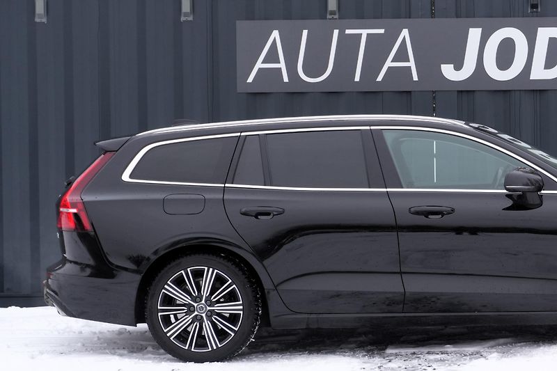 Volvo V60 T6 AWD, Polestar, H/K, Tažné - fotka 9 z 36