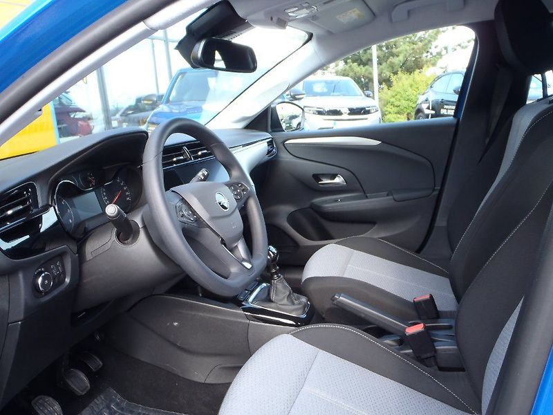 Opel Corsa Edition 1.2 Turbo 74kW - fotka 9 z 24